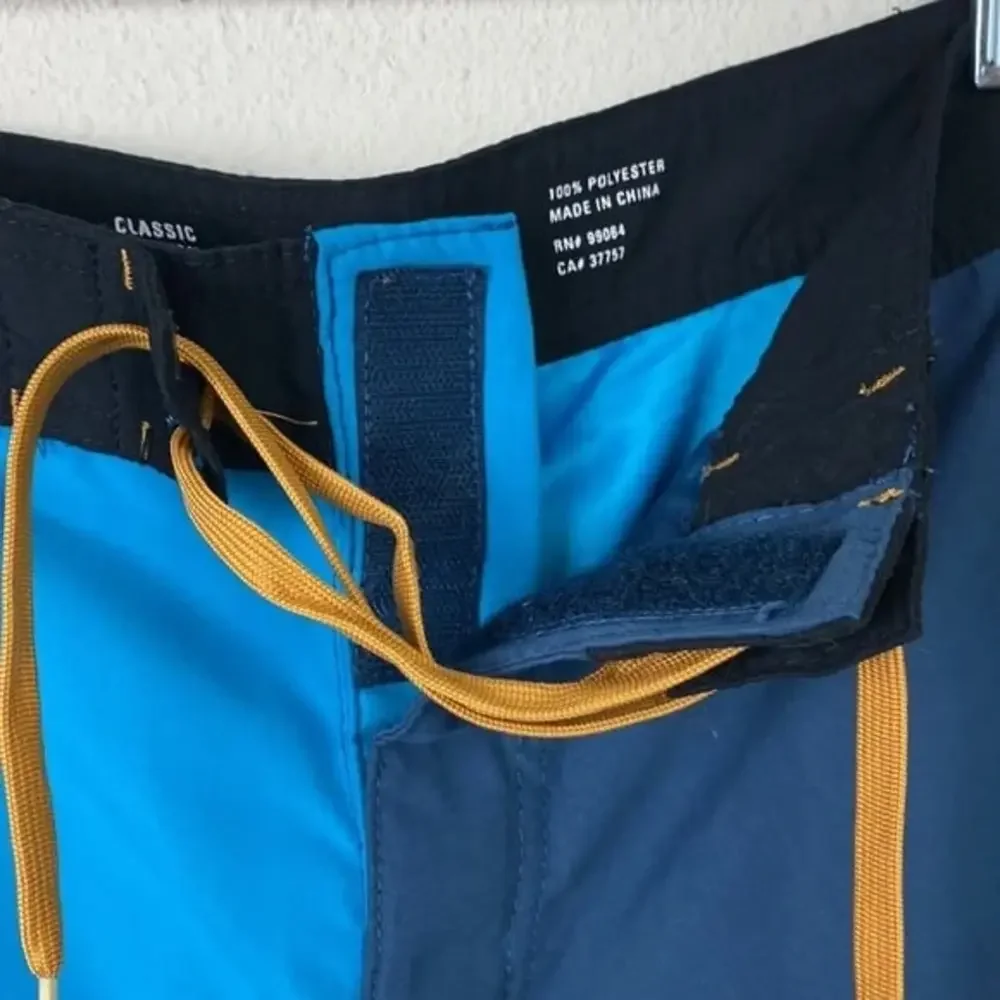 RVCA | Men's Classic Non-Stretch Swim Trunk Shorts 34
